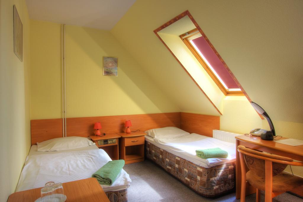 Hotel Margo Cedynia Ruang foto